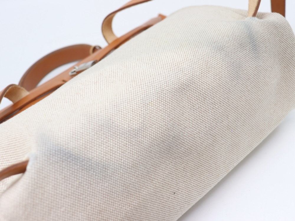 エルメスエールバッグアドリュック底