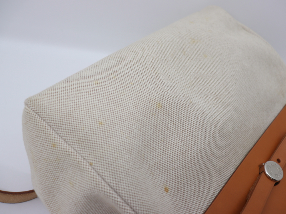 エルメスエールバッグアドリュック汚れ