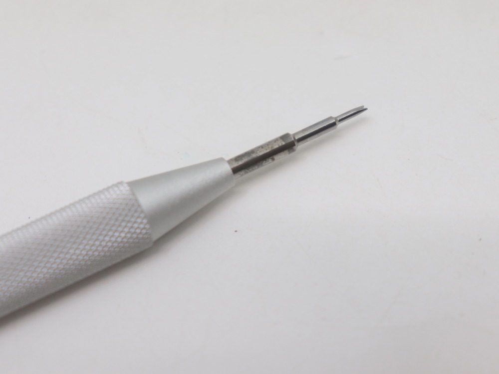 オメガのばね棒外しとばね棒4本先端