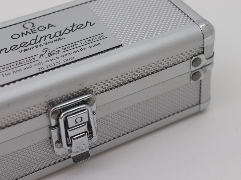 オメガの月面着陸40周年記念ボールペンケース