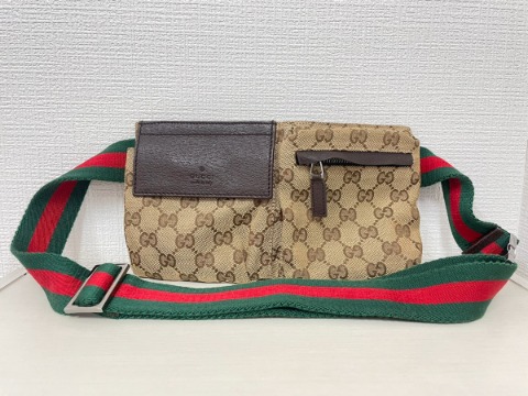 グッチのGGキャンバスウエストバッグ