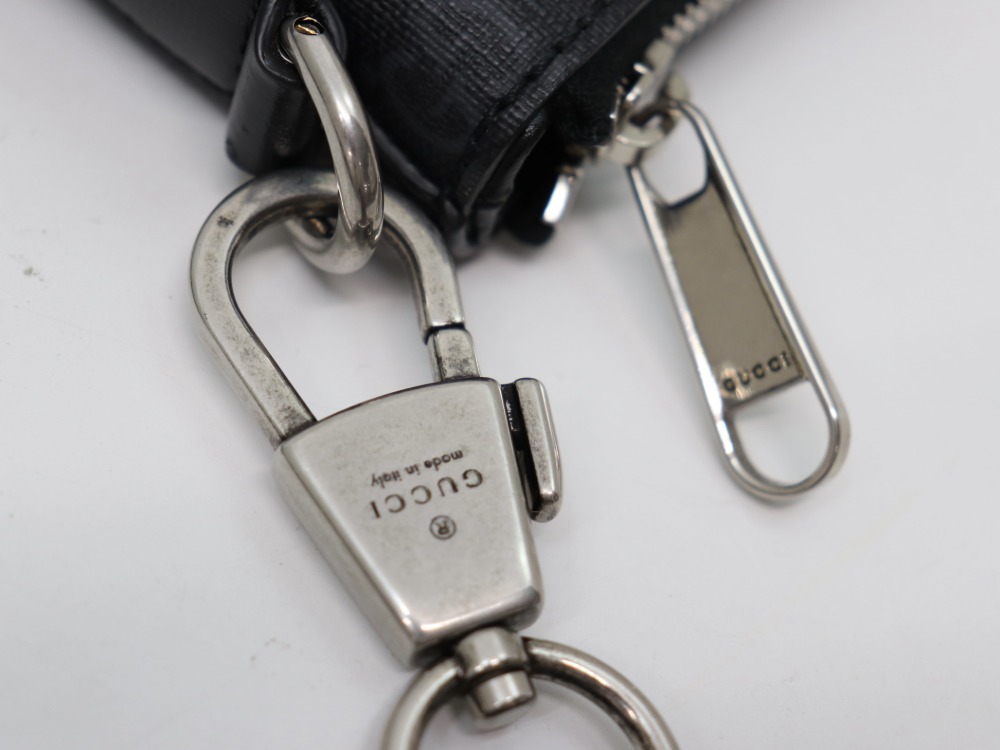 グッチのショルダーバック723306金具