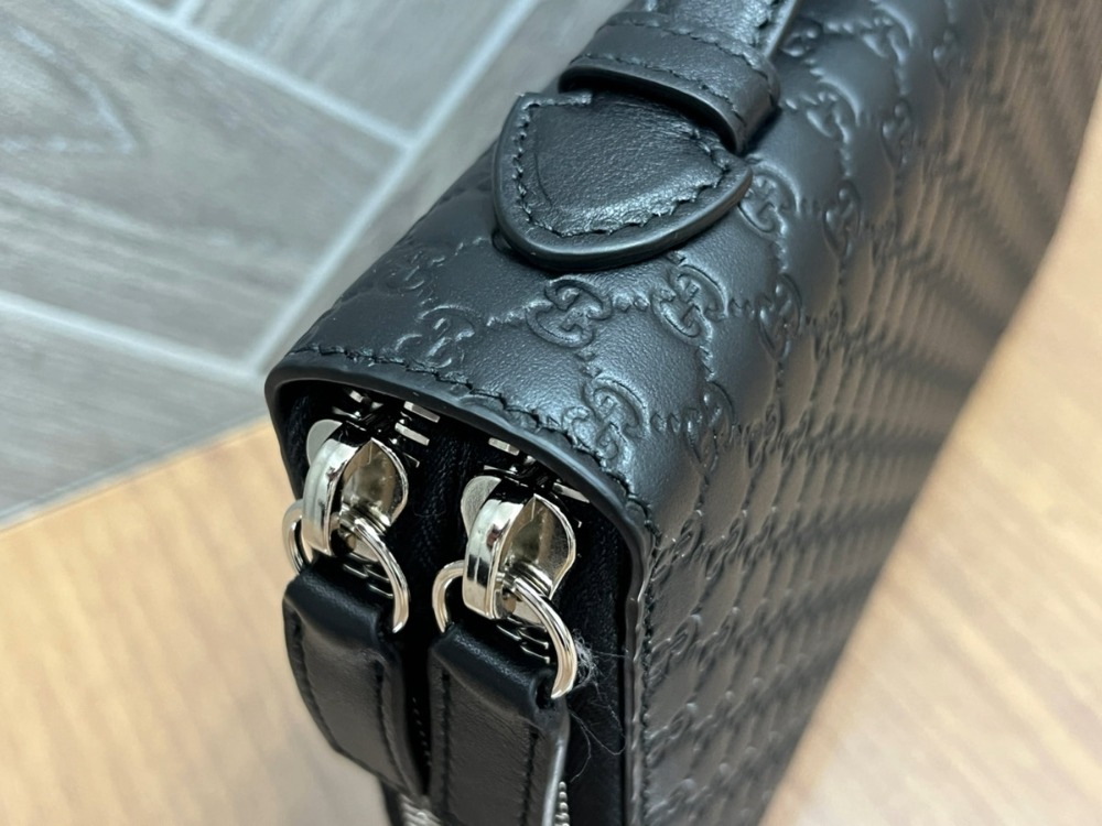 グッチのマイクログッチ長財布449246角