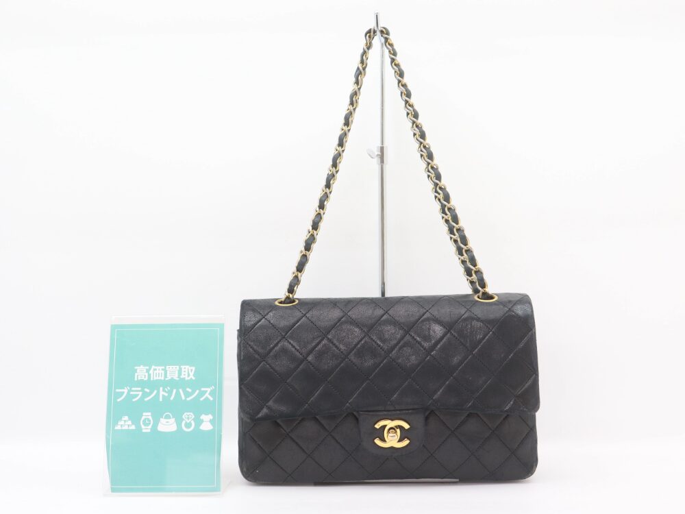 シャネルのマトラッセチェーンショルダーバッグ正面