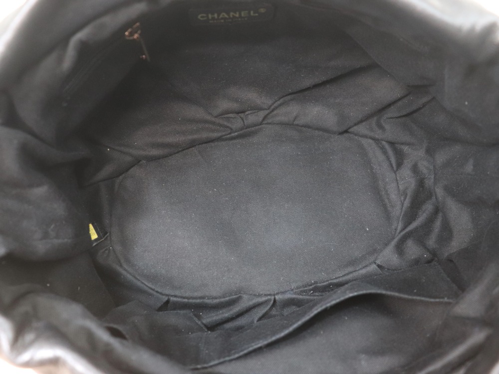 シャネルマトラッセトートバッグ内側