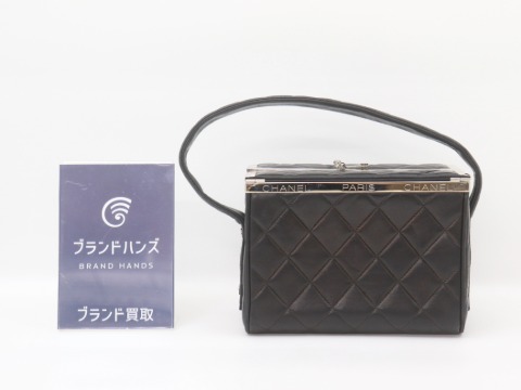 シャネルマトラッセラムスキンバニティバッグ