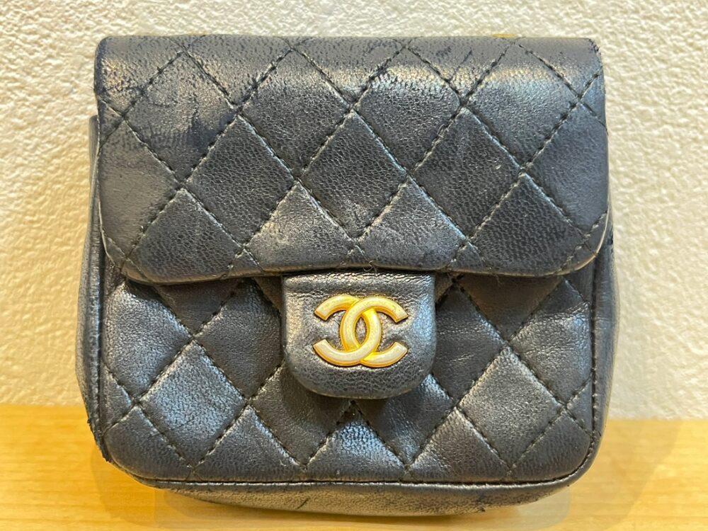 シャネルマトラッセラムスキンチャーム正面