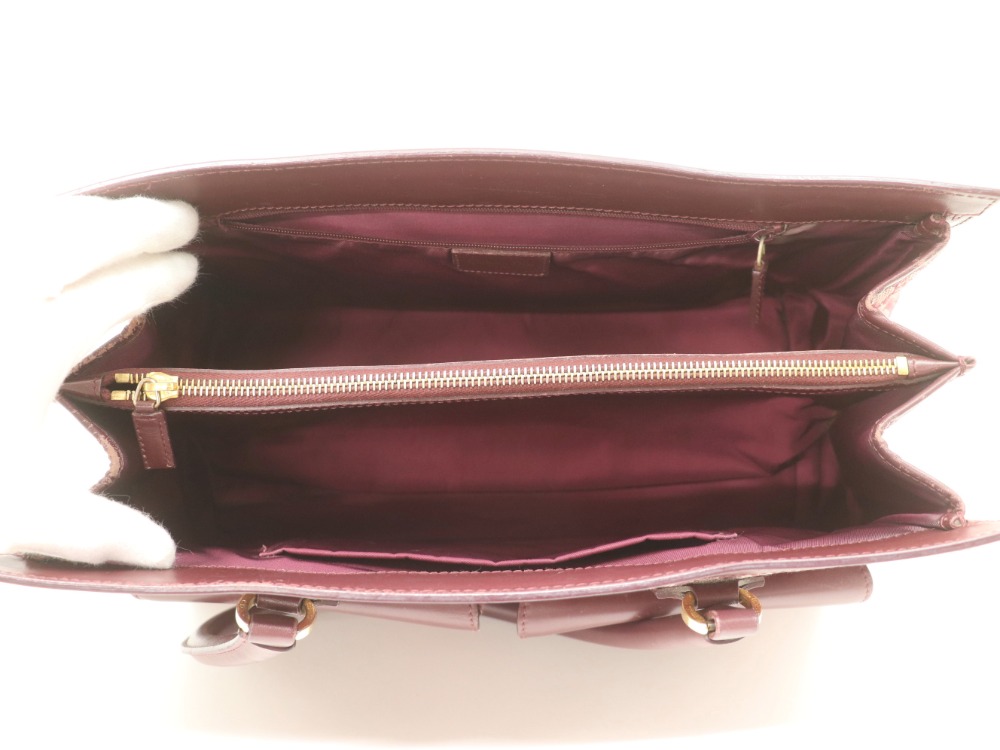 ディオールのトロッターハンドバッグ内