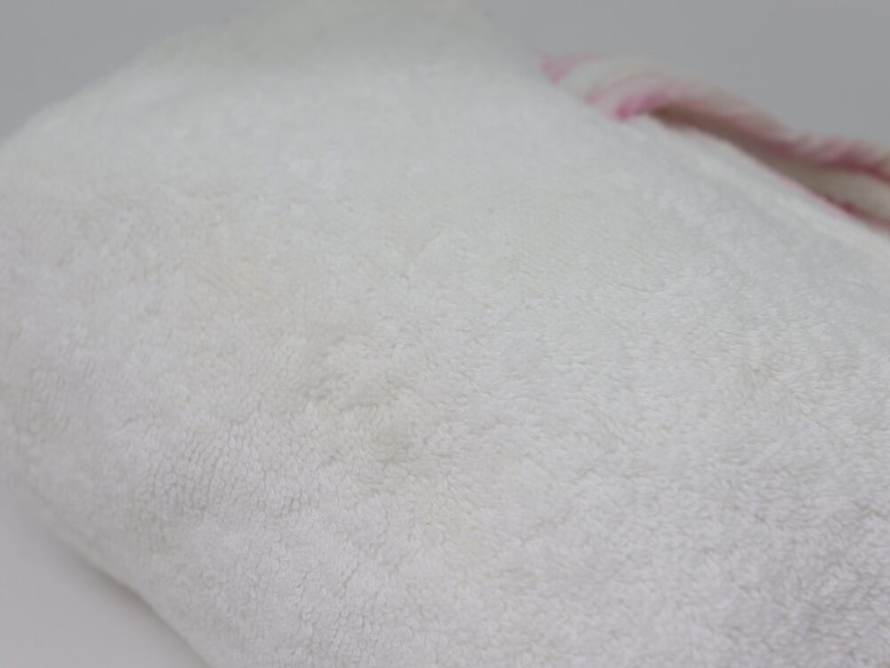 ディオールのハートコットンハンドバッグ底