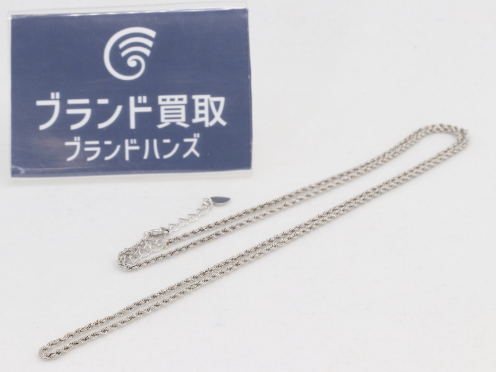 ノーブランドのK18WGネックレス全体