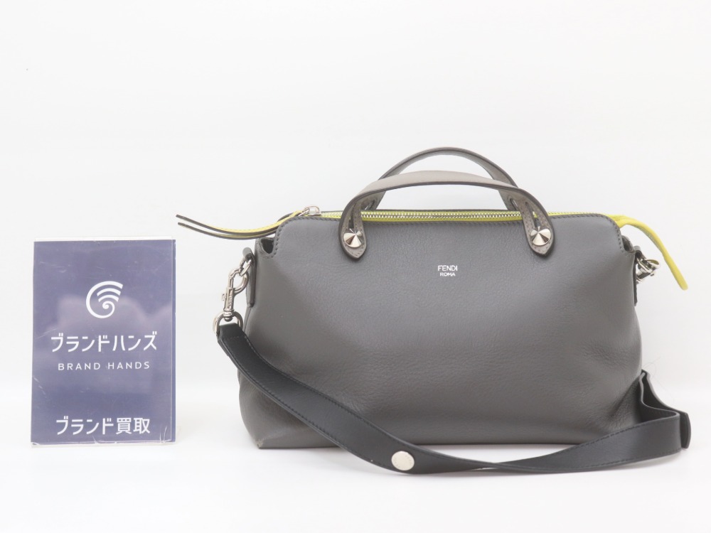 フェンディのバイザウェイ8BL124正面