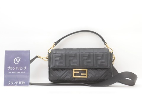 フェンディのバゲットショルダーバッグ