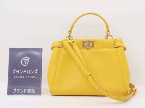フェンディのミニピーカブー