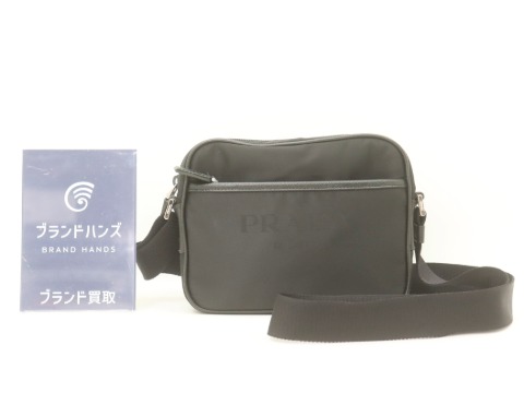 プラダのテスートショルダーバッグ