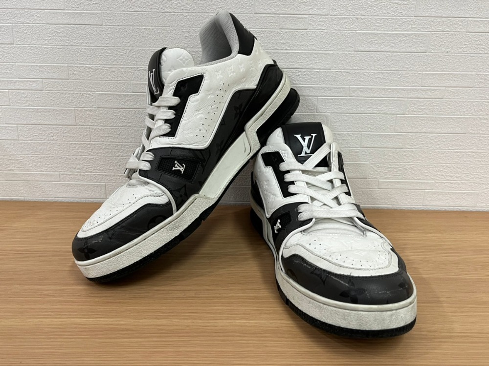 ルイヴィトLVトレイナーレザースニーカー全体