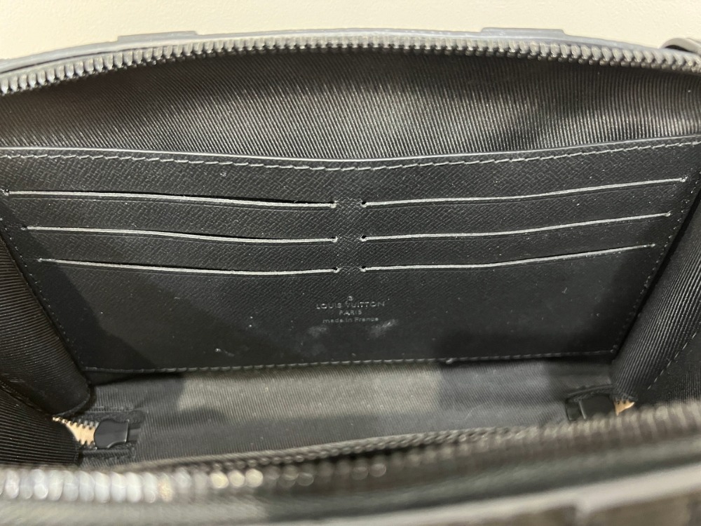 ルイヴィトンエクリプスソフトトランク内側