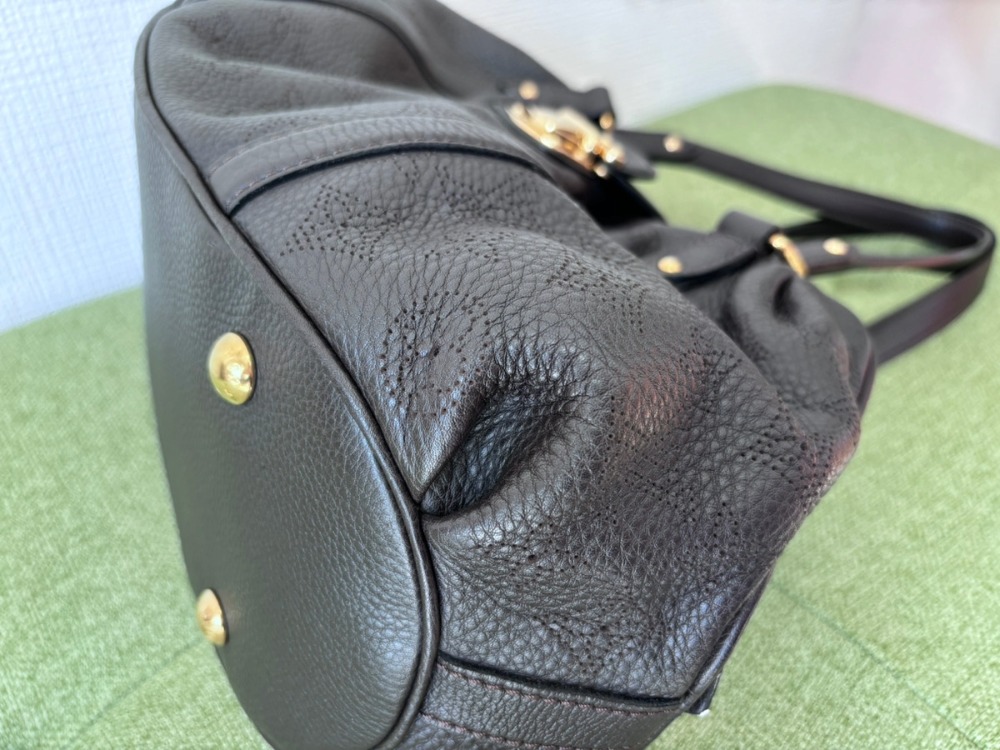 ルイヴィトンマヒナルナーPMM97051角スレ