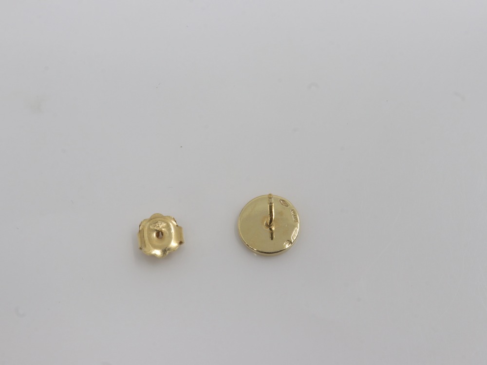 片方のみブルガリのYGオニキスピアス裏面