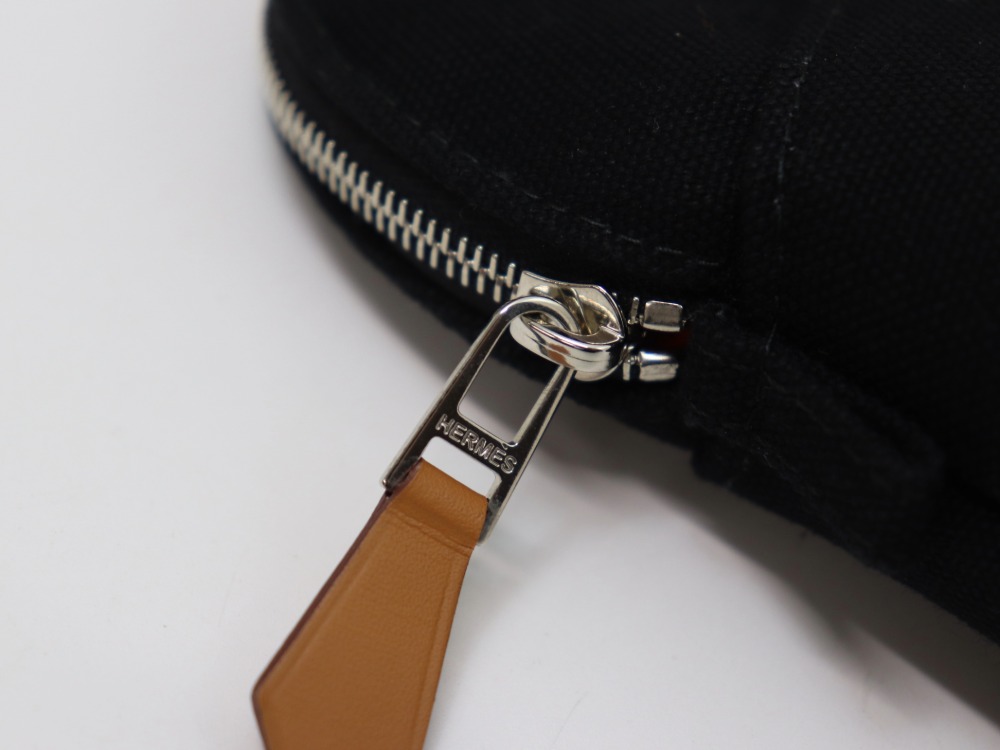 美品のエルメスのボリードポーチPMファスナー