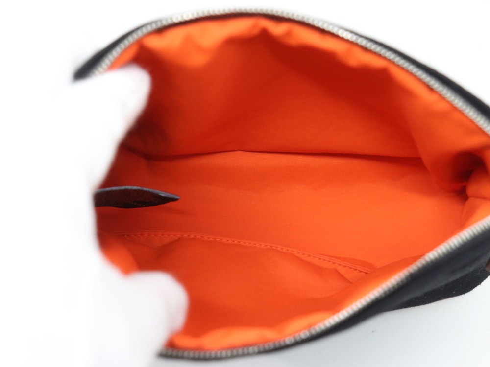 美品のエルメスのボリードポーチPM内側