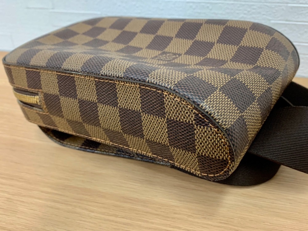 美品のルイヴィトンダミエジェロニモス側面