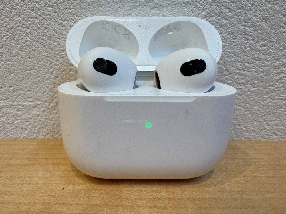 AirPodsMPNY3JA開いた時の画像