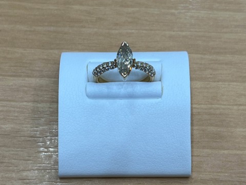 K18マーキスダイヤリング0.89ct