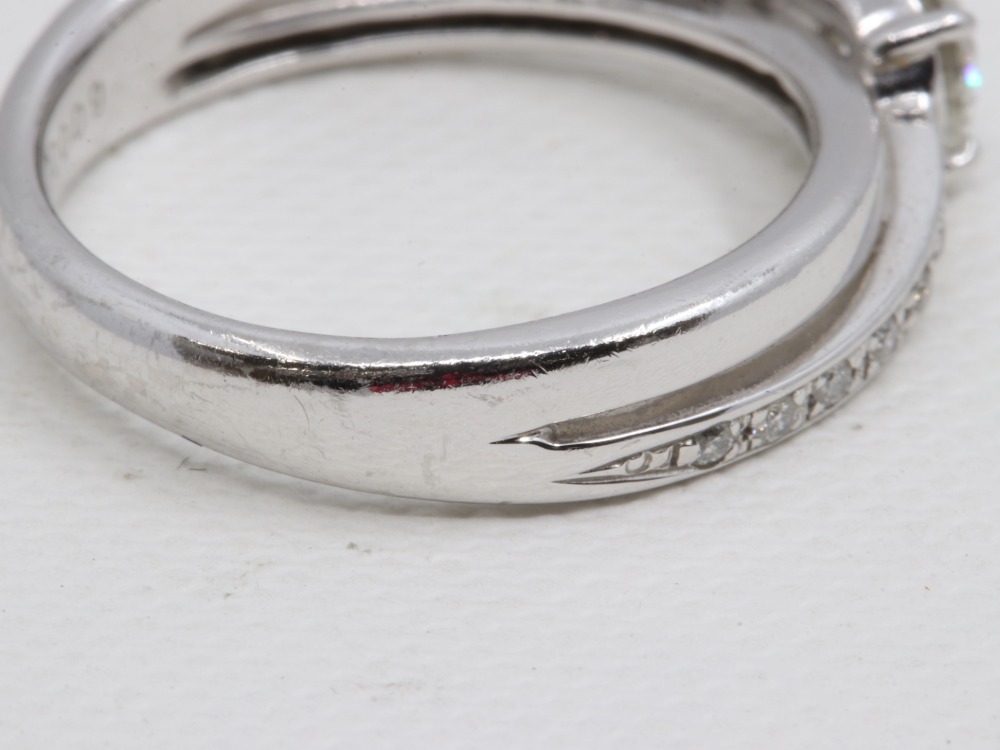 PT900ダイヤモンドリング傷