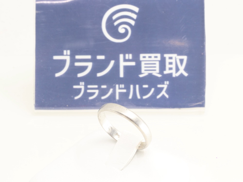 Pt900のリング2.7g全体
