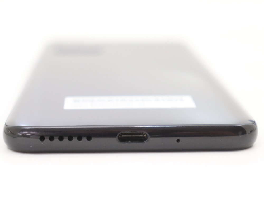 ZTEのLibero5GⅡ側面