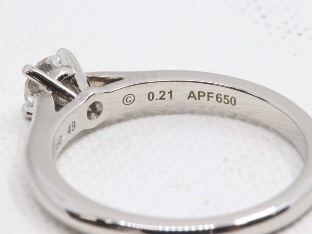 カルティエのソリテール1895ダイヤリング刻印2