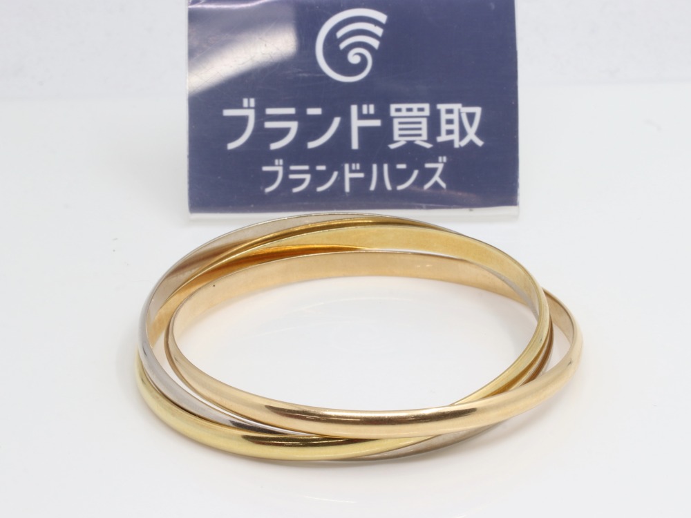カルティエのトリニティブレスレット全体