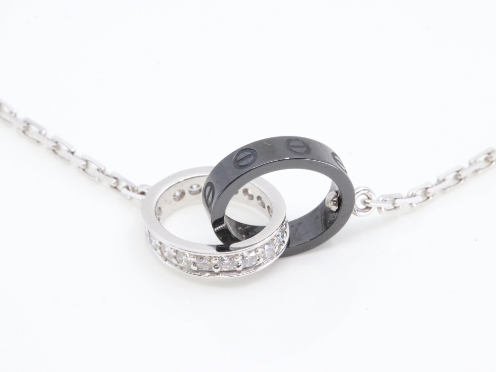 カルティエのベビーラブネックレストップ