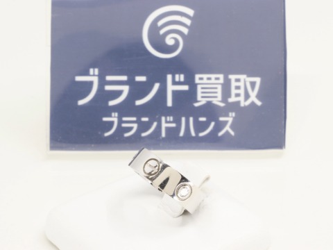 カルティエのラブリングハーフダイヤ