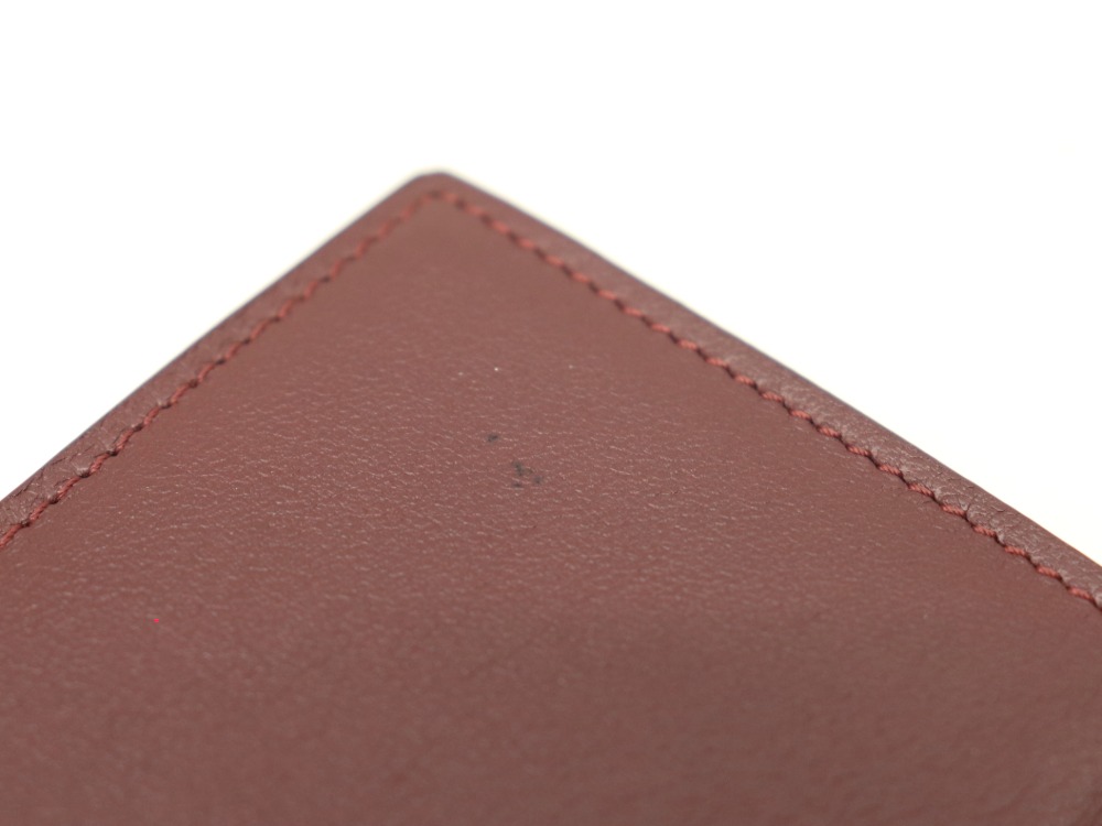 カルティエマストのカードケース汚れ