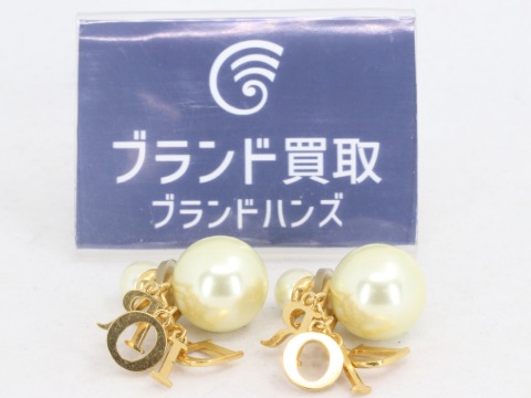 クリスチャンディオールトライバルフェイクパールイヤリング