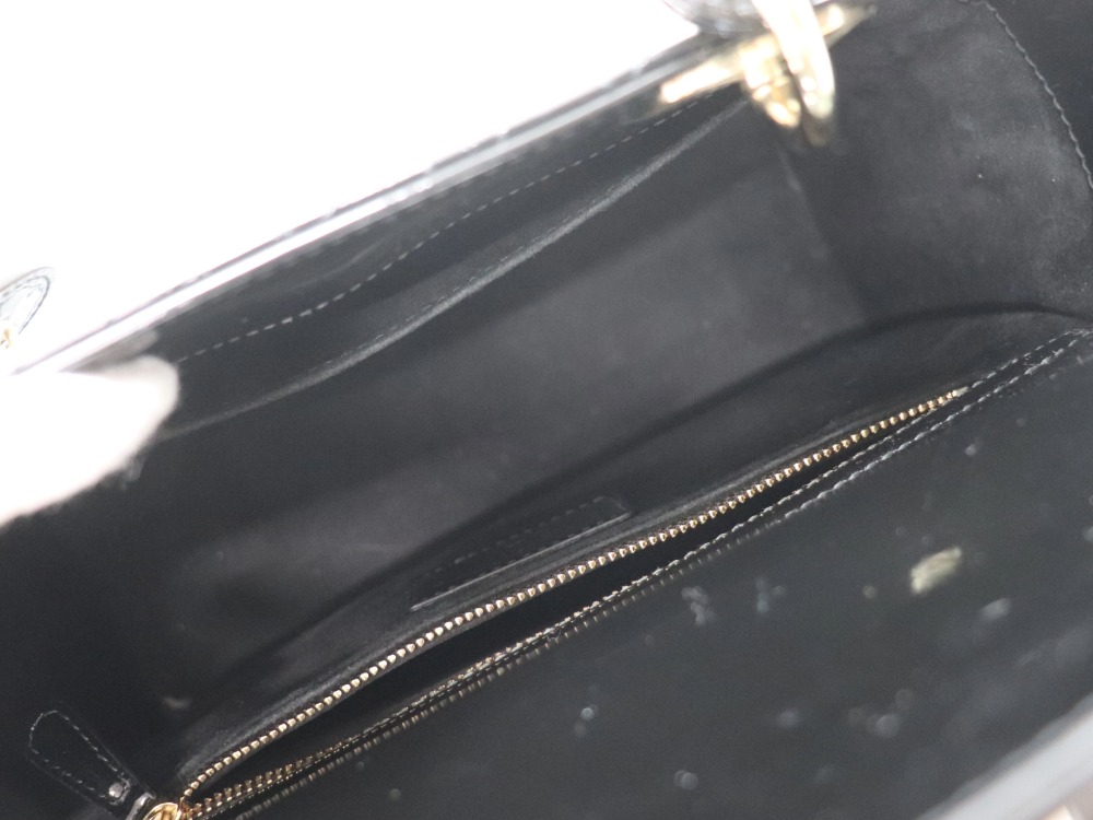 クリスチャンディオールレディディオール2WAYハンドバッグ内部