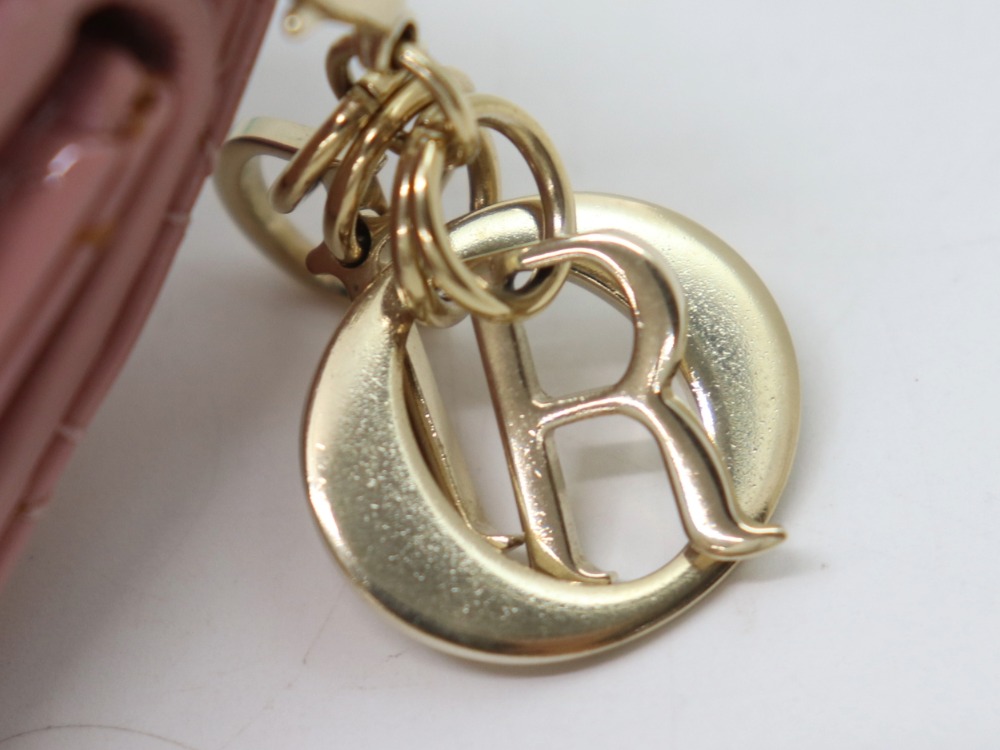 クリスチャンディオールレディディオール三つ折り財布金具