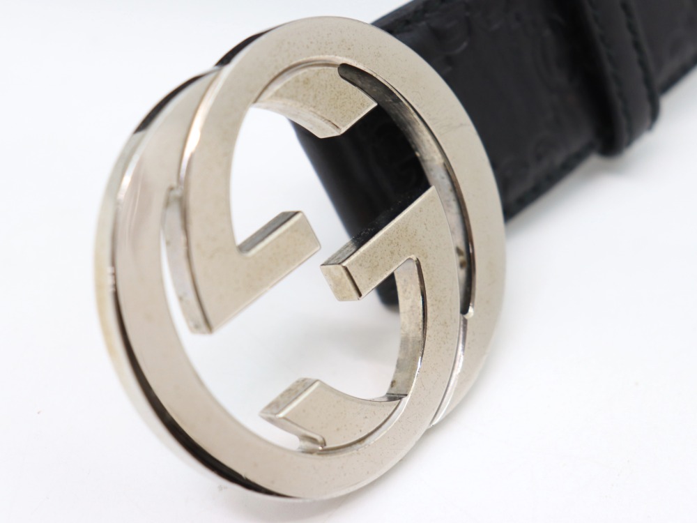 グッチのインターロッキングベルトバックル