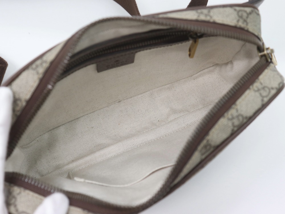 グッチのオフィディアボディバッグ内側