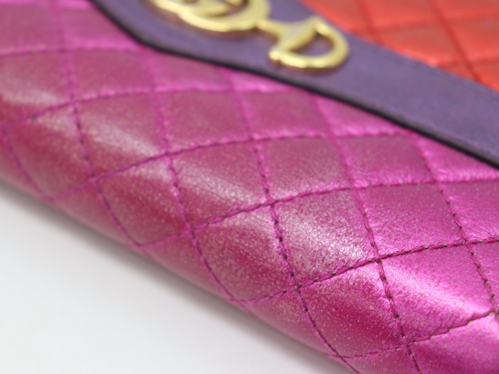 グッチ長財布536350ダメージ部分