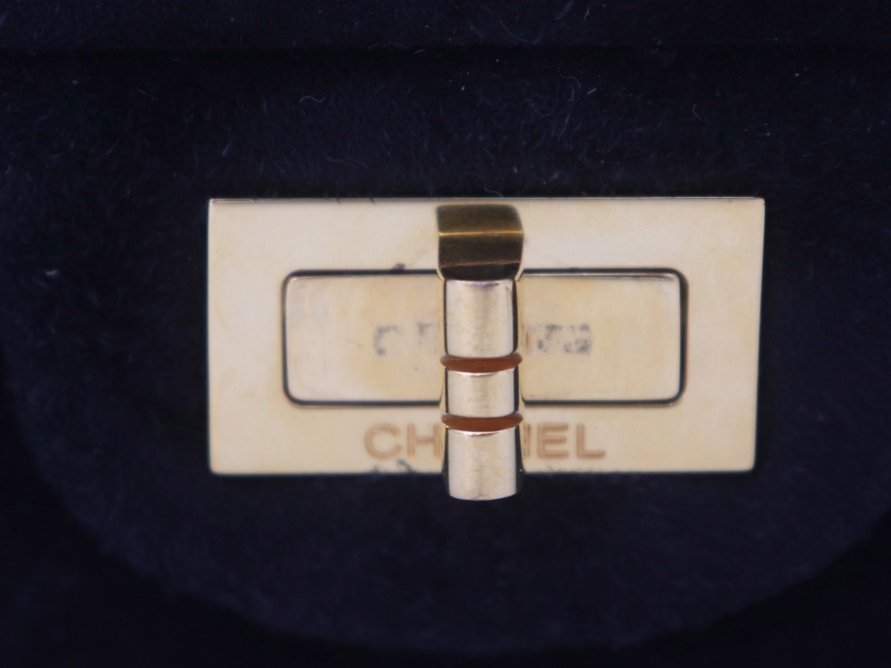 シャネル2.55チェーンショルダーバッグ金具