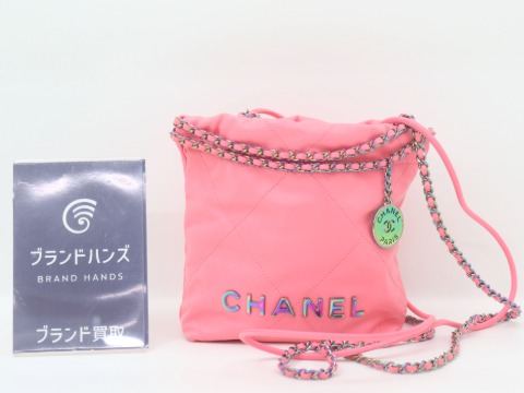 シャネル22ミニショルダーバッグ