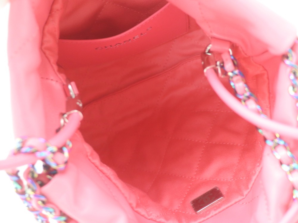 シャネル22ミニショルダーバッグ内側