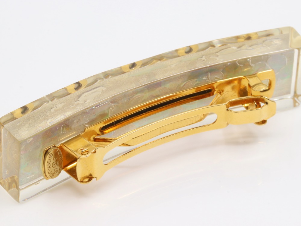 シャネルココマークバレッタ裏側