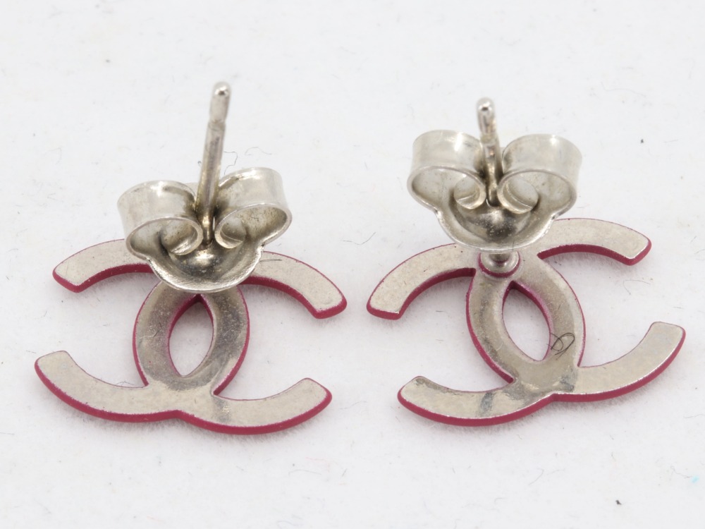 シャネルココマークピアス裏面