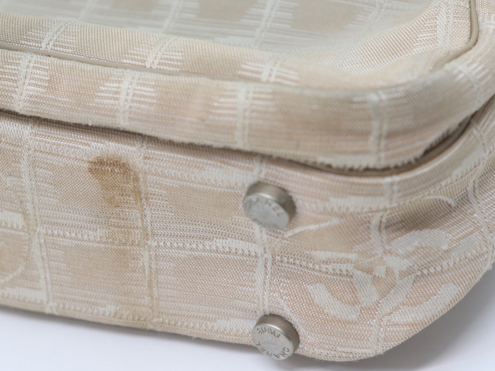 シャネルニュートラ2WAYハンドバック角