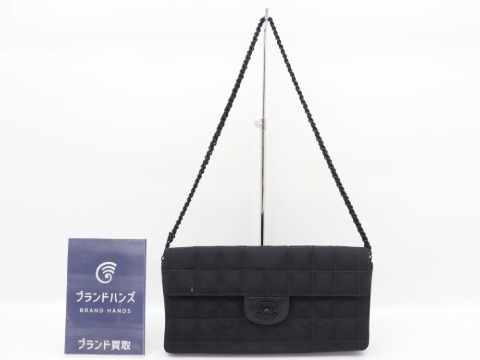 シャネルニュートラベルラインチェーンショルダー