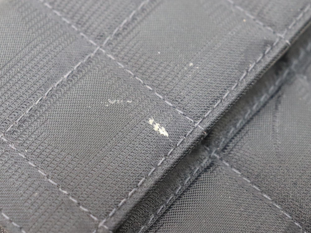 シャネルニュートラベルラインチェーンショルダー汚れ