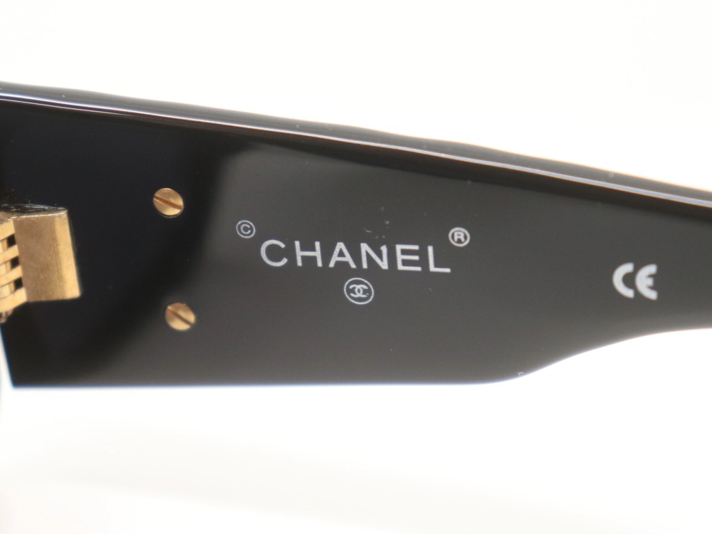 シャネルマトラッセココマークサングラス刻印